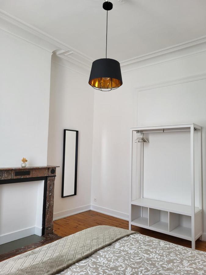 Brussels Bed & Blockchain Private Rooms With Shared Bathroom Exterior foto