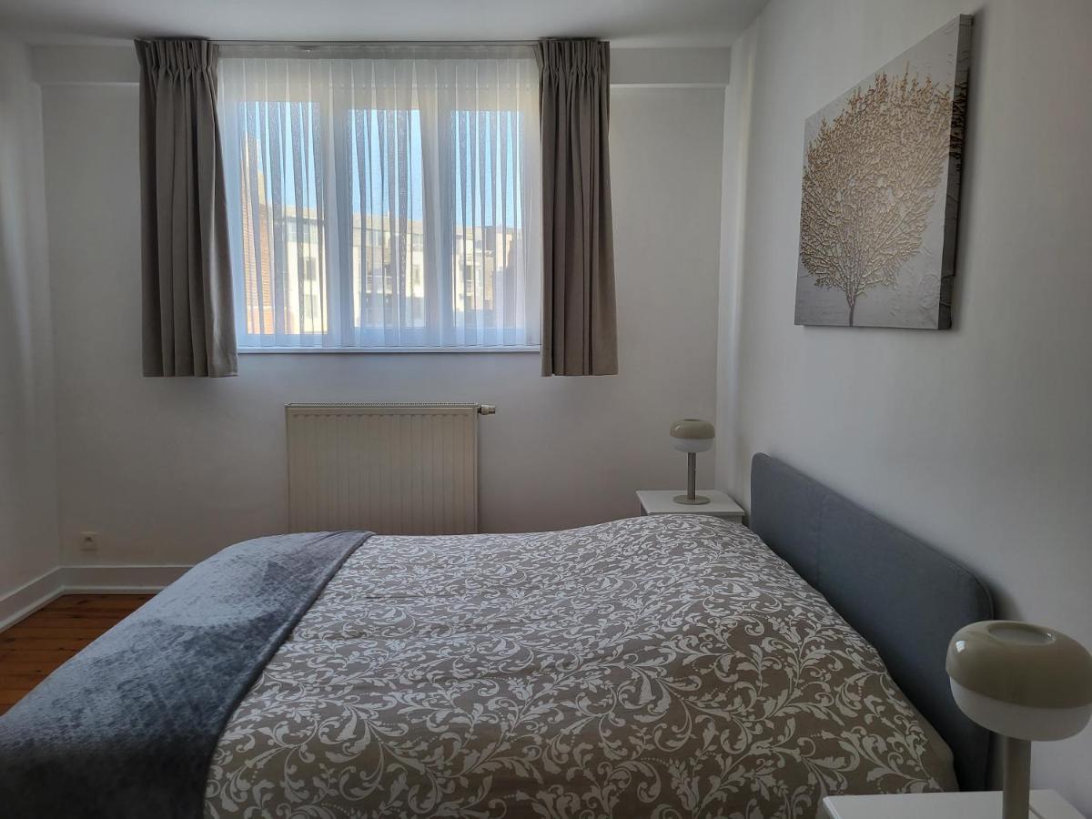 Brussels Bed & Blockchain Private Rooms With Shared Bathroom Exterior foto