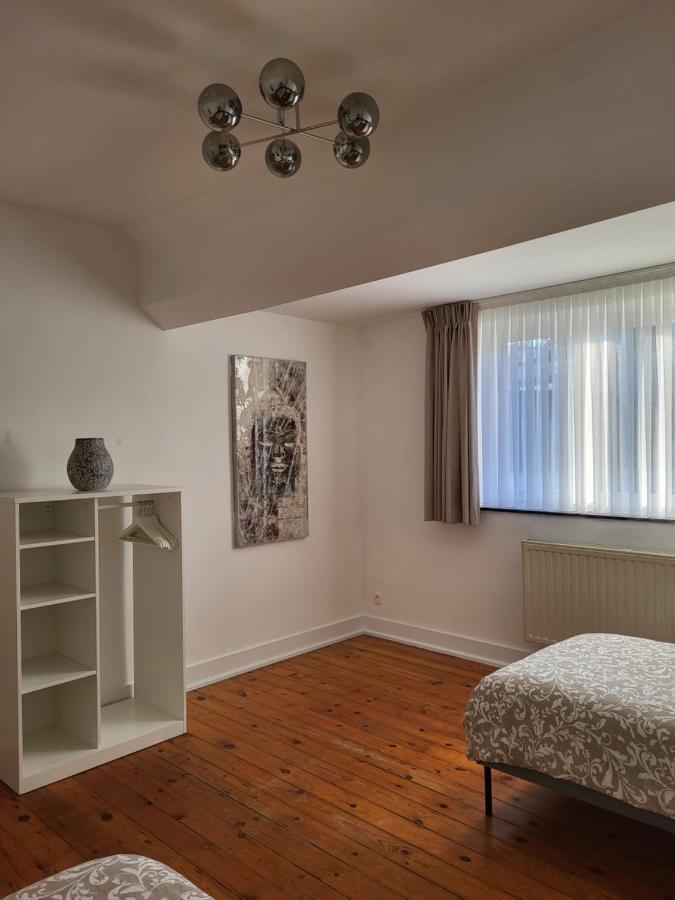 Brussels Bed & Blockchain Private Rooms With Shared Bathroom Exterior foto