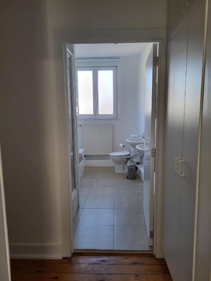 Brussels Bed & Blockchain Private Rooms With Shared Bathroom Exterior foto